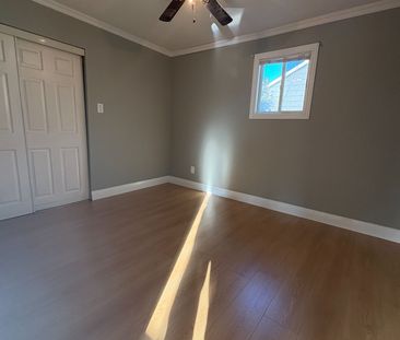 For Lease - 219 Southview Road, Barrie, Ontario - Photo 3