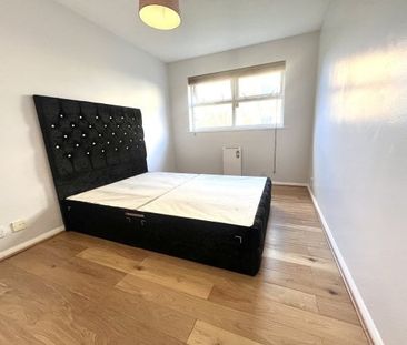 Adeliza Close, Barking, IG11, Property for rent - Photo 2