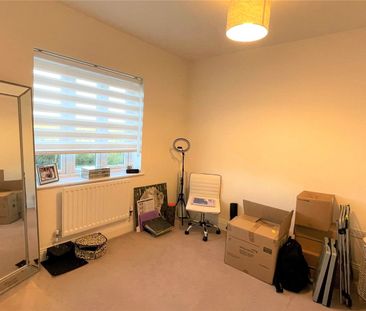 2 bedroom Maisonette in Charlock Place, Bracknell - Photo 1