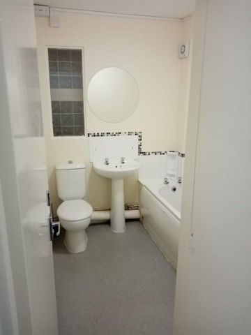 Room in a Shared House, Waterworks Road, B16 - Photo 5