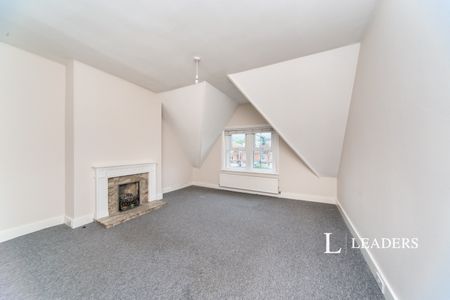 3 bedroom apartment to rent Milnthorpe Road, Eastbourne, East Sussex, BN20 - Photo 2
