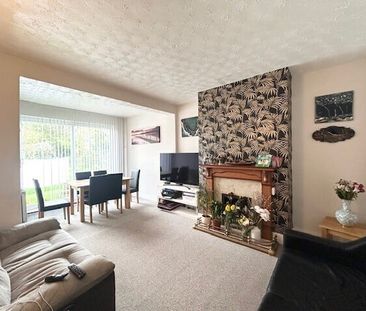 Rosslyn Avenue, Romford, RM3 0RG - Photo 4