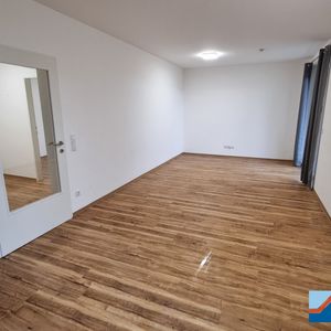 Schöne 2- Zimmerwohnung mit Balkon und Parkplatz! - Photo 2