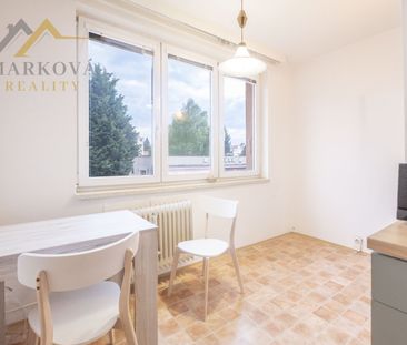 Pronájem bytu 2+1 69 m² - Fotografie 2