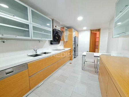 Apartamento T4 em Lisboa - Photo 3