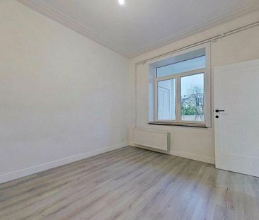 Flat for rent - Photo 1