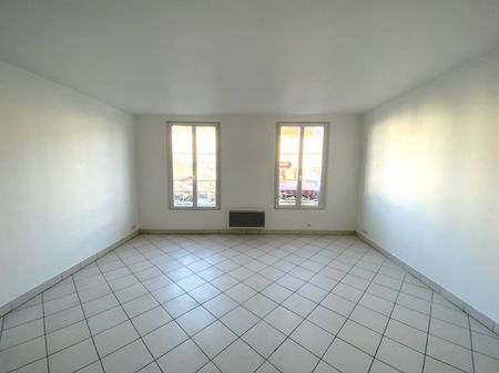 Location Appartement 1 pièce 32m² - Photo 2