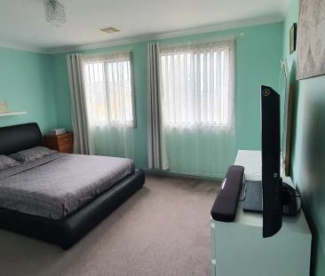 “Fabulous 4Br Double Story Home in Truganina!” - Photo 4