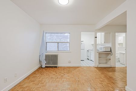 For Lease - 33 Maitland Street Unit# 204, Toronto, Ontario - Photo 4
