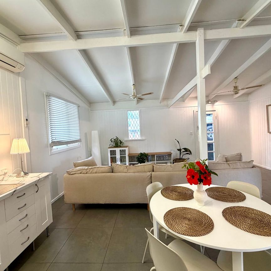 Newly refurbished 2 bedroom cottage on acreage - Photo 1