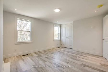 For Lease - 3 Twenty Sixth Street Unit# 1, Toronto, Ontario - Photo 4