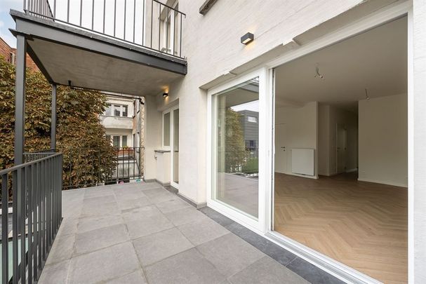 gerenoveerd appartement met zonnig terras - Photo 1