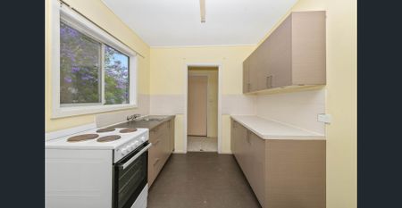 Neat Two bedroom Unit - Photo 4