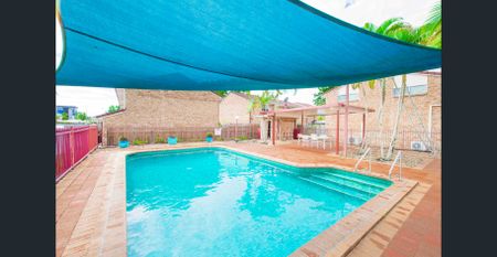 Resort-style spacious house with solar in the heart of Capalaba - Photo 4