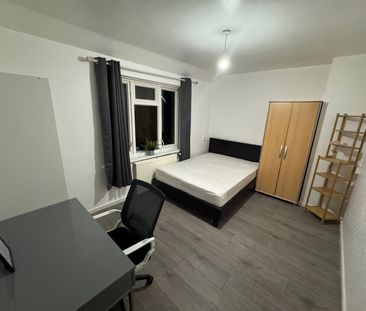 Room in a Shared Flat, Stillingfleet Road, SW13 - Photo 2