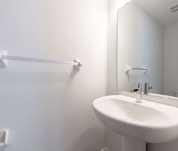 For Lease - 175 Lloyd Janes Lane, Toronto, Ontario - Photo 5