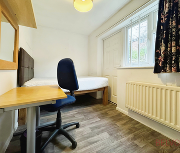 4 bedroom coach house to rent - Photo 5