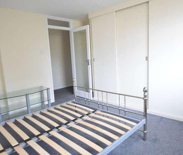 Elizabeth Court, Grove Road, East Cliff, BH1 - Photo 6