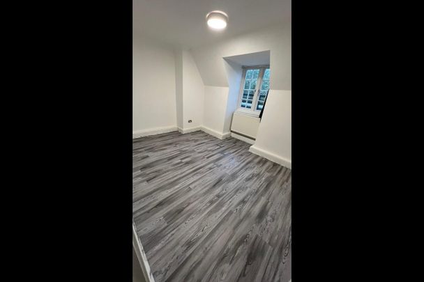 3 Bed Flat, Levita House, NW1 - Photo 1
