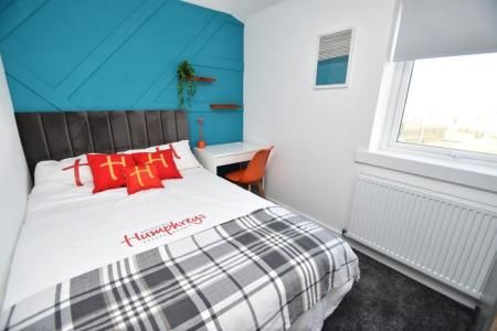 Hilda Close, Gilesgate - DH1 - Photo 4