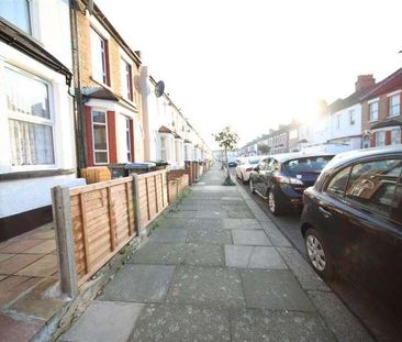 King Edwards Road, Enfield, EN3 - Photo 6