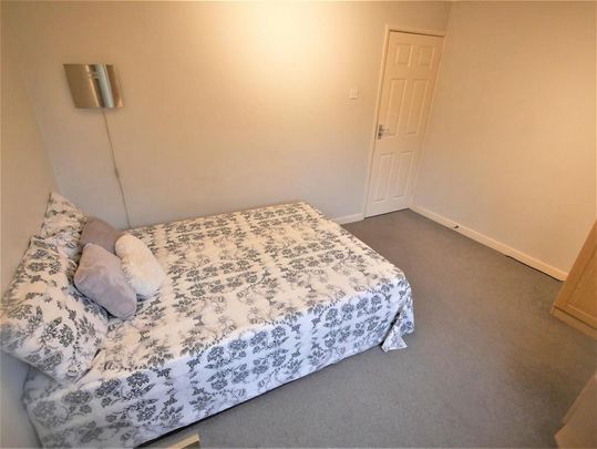 5 bedroom house share to rent - Photo 1