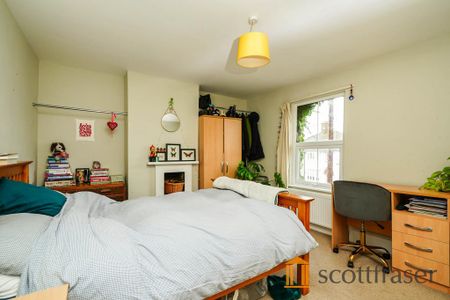 3 bedroom terraced house to rent - Photo 4