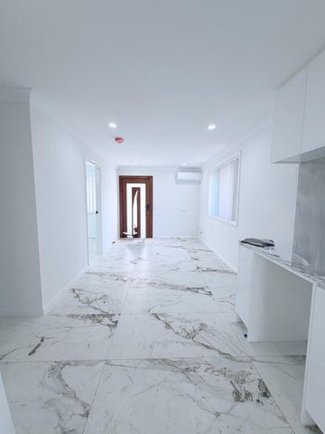 Modern 2-Bedroom Granny Flat in Convenient Location - Photo 5