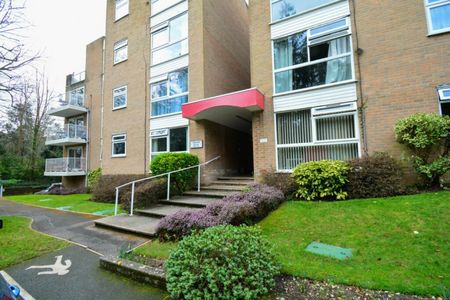 Modern 2 bed flat in Meyrick Court - Photo 2
