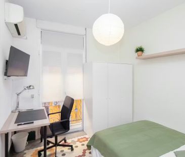 Barri Sant Cristòfol, Valencia, Valencian Community 46011 - Photo 3