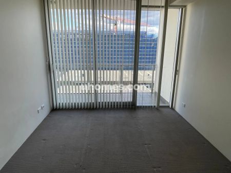 2Bedrooms, 2Bathrooms - Photo 4