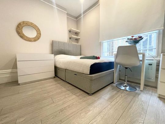 Studio to rent - Photo 1