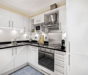 Southwark Bridge Road, London, SE1 0BQ - Photo 2