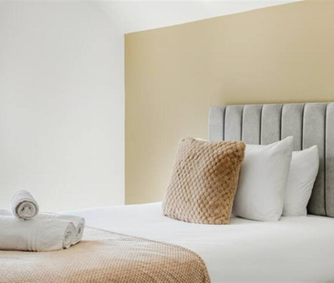 1 bedroom (within a 6-bed student cluster apartment), all en-suite ... - Photo 5