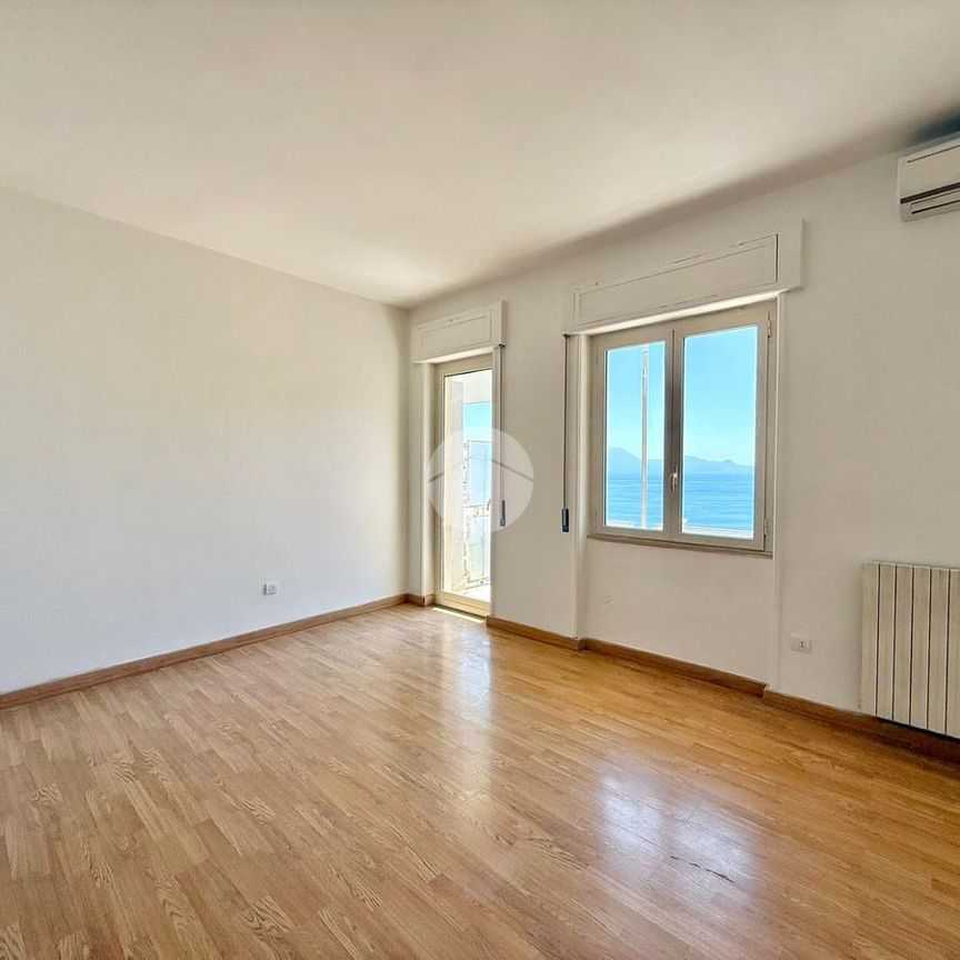 5 locali in affitto - Photo 1