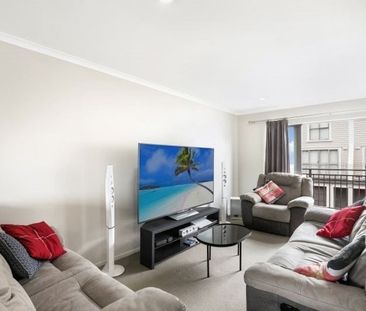 Beautiful Townhouse in Papatoetoe - Photo 6