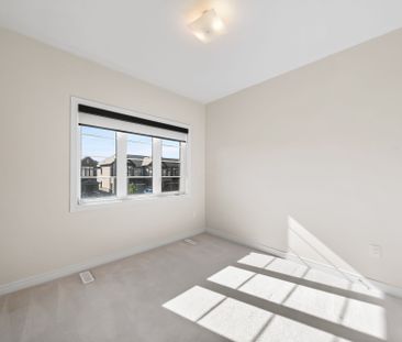 For Lease - 581 Barons Street, Vaughan, Ontario - Photo 6