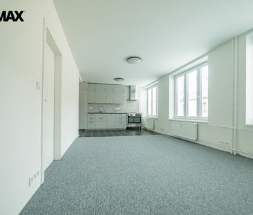 Pronájem bytu 2+kk 61 m² - Photo 1