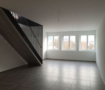 Appartement loft moderne en duplex avec terrasse ensoleillée - Foto 3