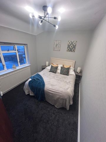 1 Bed Flat, Miller Road, CR0 - Photo 5