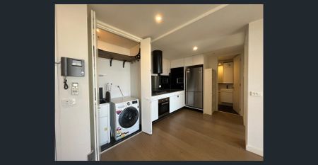 FULLY FURNISHED one bedroom apartment with carspace at The Icon St Kilda - Photo 5