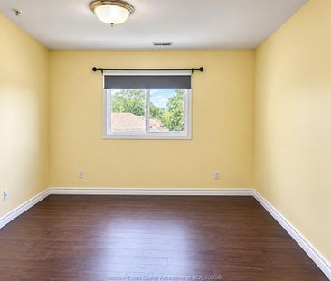 For Lease - 1535 GRAND MARAIS Road Unit# 304, Windsor, Ontario - Photo 2