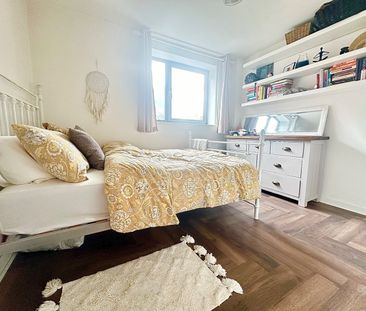 2 Bed Flat, Velocity South, LS11 - Photo 5