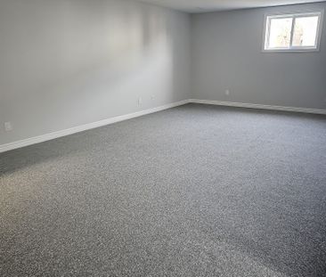 For Lease - 48 York Drive, Peterborough, Ontario - Photo 6