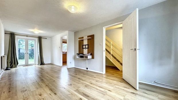 Somers Road, Southsea - Photo 1