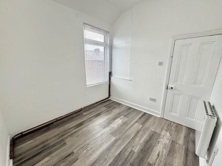 Whittier Street L8 - Photo 5