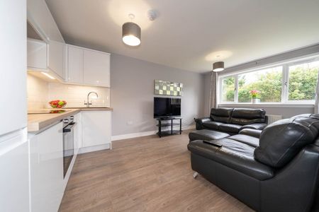 2 Bed Flat, Ruthrieston Gardens, AB10 - Photo 2