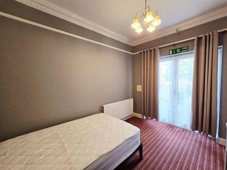 Bushey Grove Road Bushey, WD23 - Photo 2