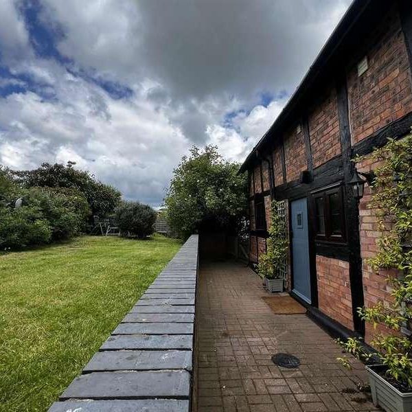 The Cottage, Welsh House Farm, Welsh House Lane, Newent, Gloucestershire, GL18 - Photo 1