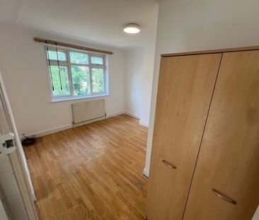Studio Flat, Balnacraig Avenue, NW10 - Photo 4